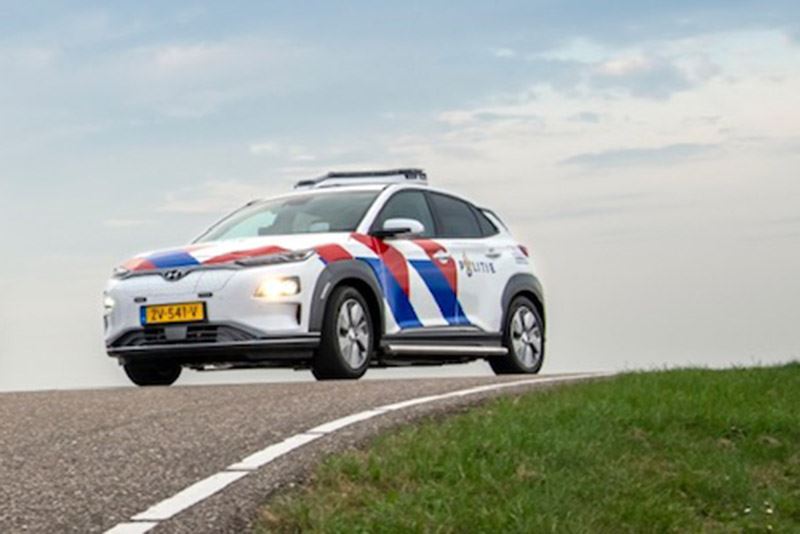 De Hyundai KONA Electric heeft een rijbereik van 449 km (volgens WLTP). Foto: Politie