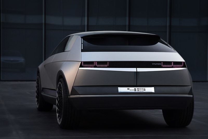 De Hyundai 45 Concept is uitgerust met een arsenaal aan camera’s die autonoom rijden mogelijk maken.
