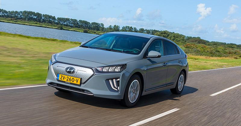 De vernieuwde Hyundai IONIQ Electric is nieuw in de testvloot van Hyundai Nederland.