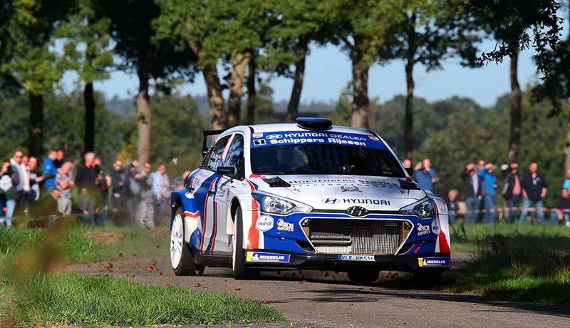 Bob de Jong en Bjorn Degandt in actie in de Eurol Hellendoorn Rally (foto Erik van ’t Land/RallyPicture).