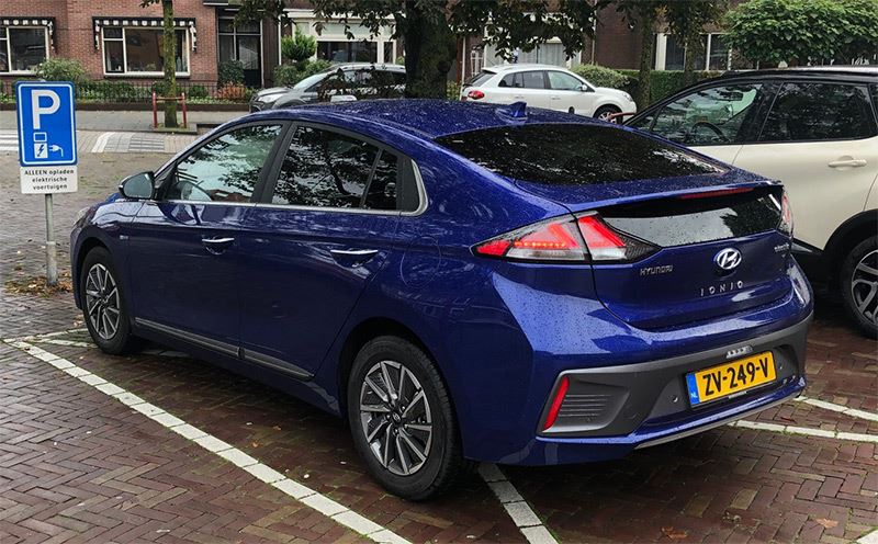 De Hyundai IONIQ Electric is helemaal vernieuwd en heeft een nog grotere actieradius.