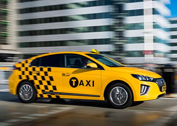 Voordelig Taxi Pakket op de Hyundai IONIQ Electric