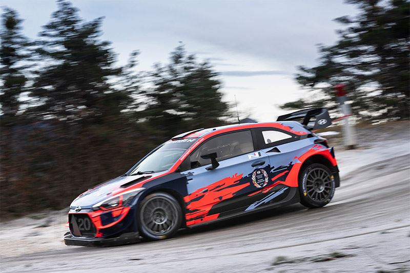Ott Tänak test de Hyundai i20 WRC voor de Rally van Monte Carlo.
