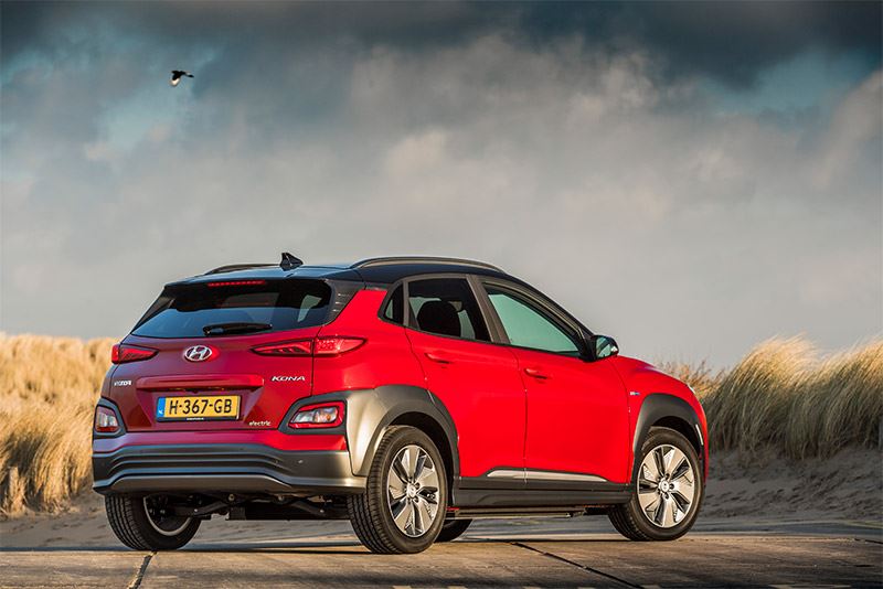 De Hyundai KONA Electric kreeg nieuwe Michelin Primacy 4-banden die opvallen door hun aanzienlijkere lagere rolweerstand.