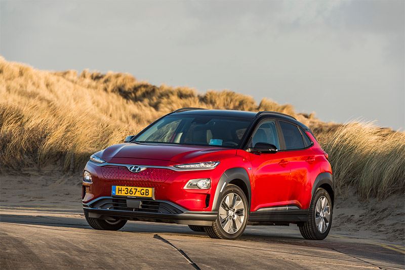 Klanten die nu een Hyundai KONA Electric bestellen, rijden voor de zomer in de verbeterde versie met extra actieradius.