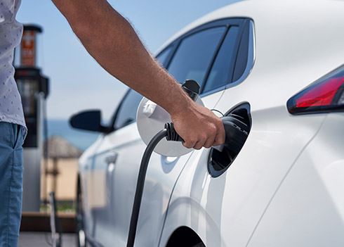 Studie: elektrische auto’s zijn écht veel groener dan benzine- en dieselauto’s